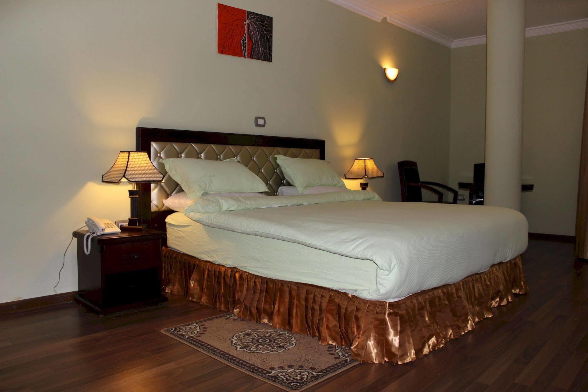 Oasis Hotel Apartment Аддис-Абеба Экстерьер фото